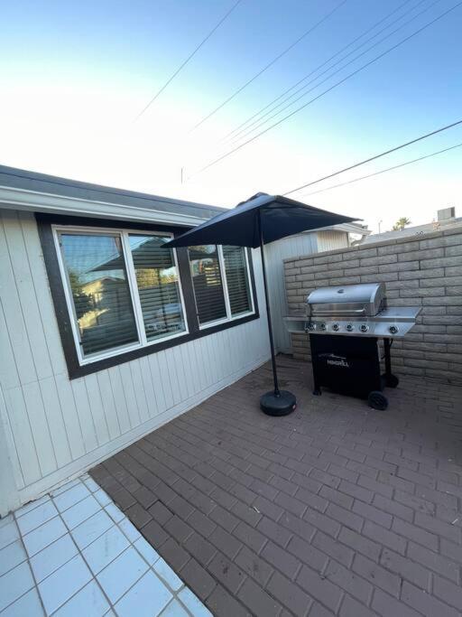 New Midtown Modern Studio With Backyard Phoenix Esterno foto