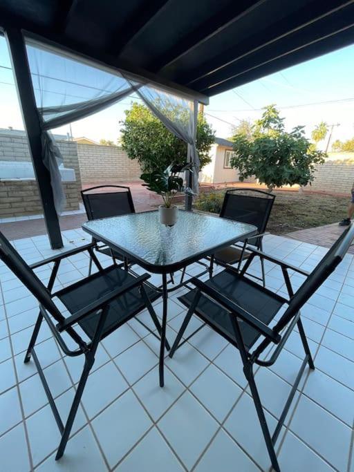 New Midtown Modern Studio With Backyard Phoenix Esterno foto