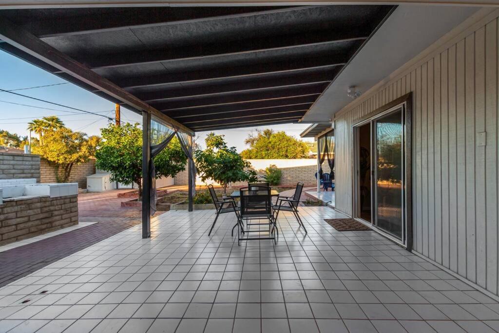 New Midtown Modern Studio With Backyard Phoenix Esterno foto