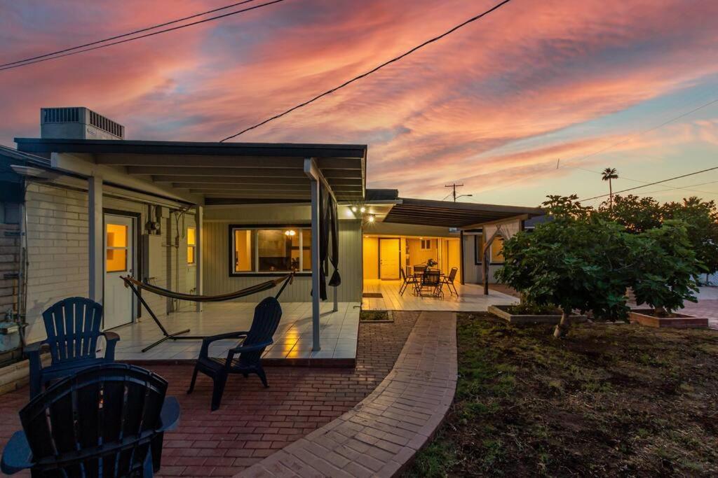 New Midtown Modern Studio With Backyard Phoenix Esterno foto